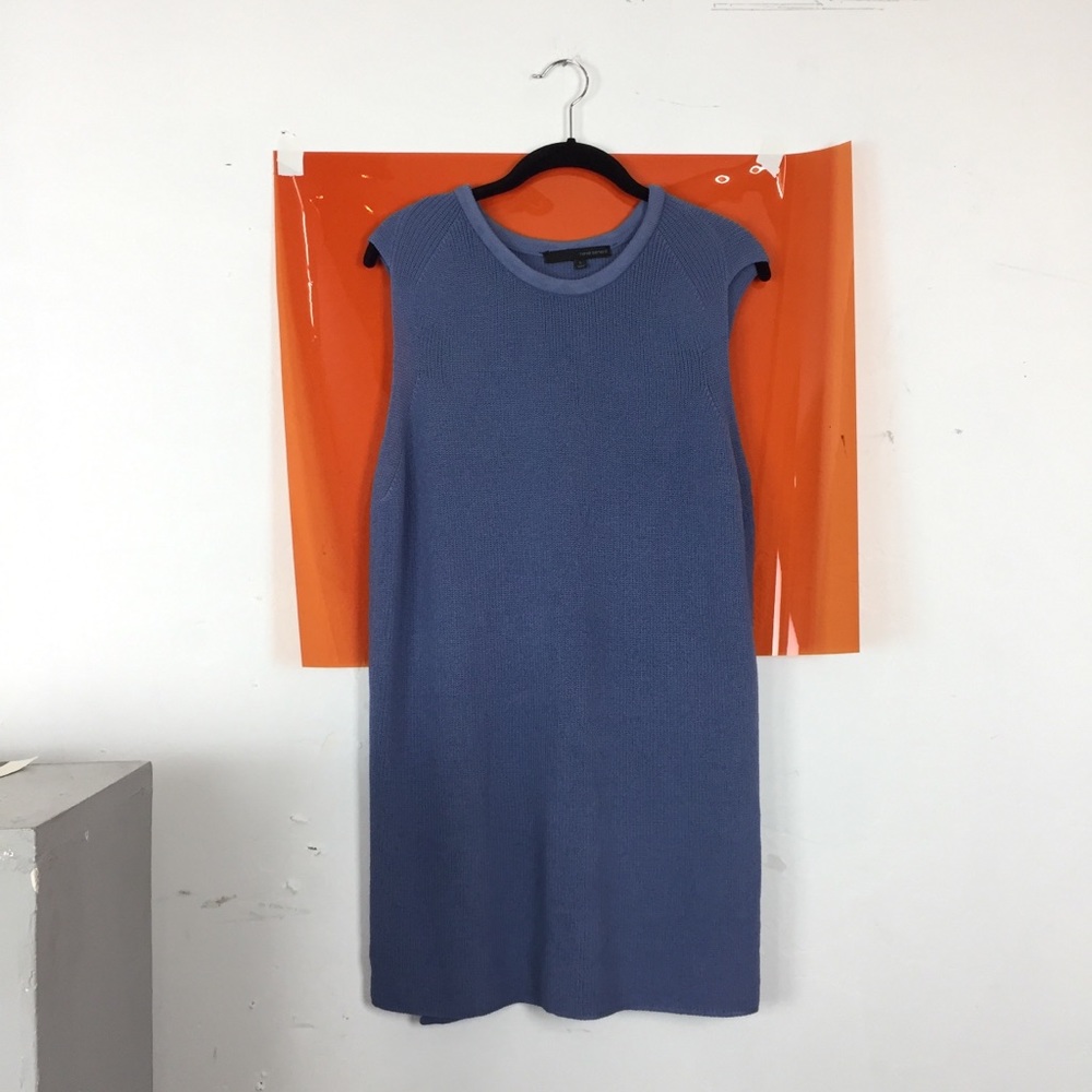 HARVE BENARD periwinkle sleeveless knit tunic